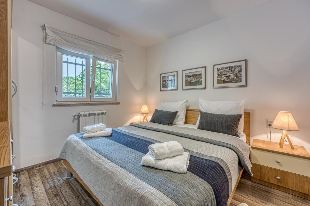 Apartments Claudio Пореч Екстер'єр фото
