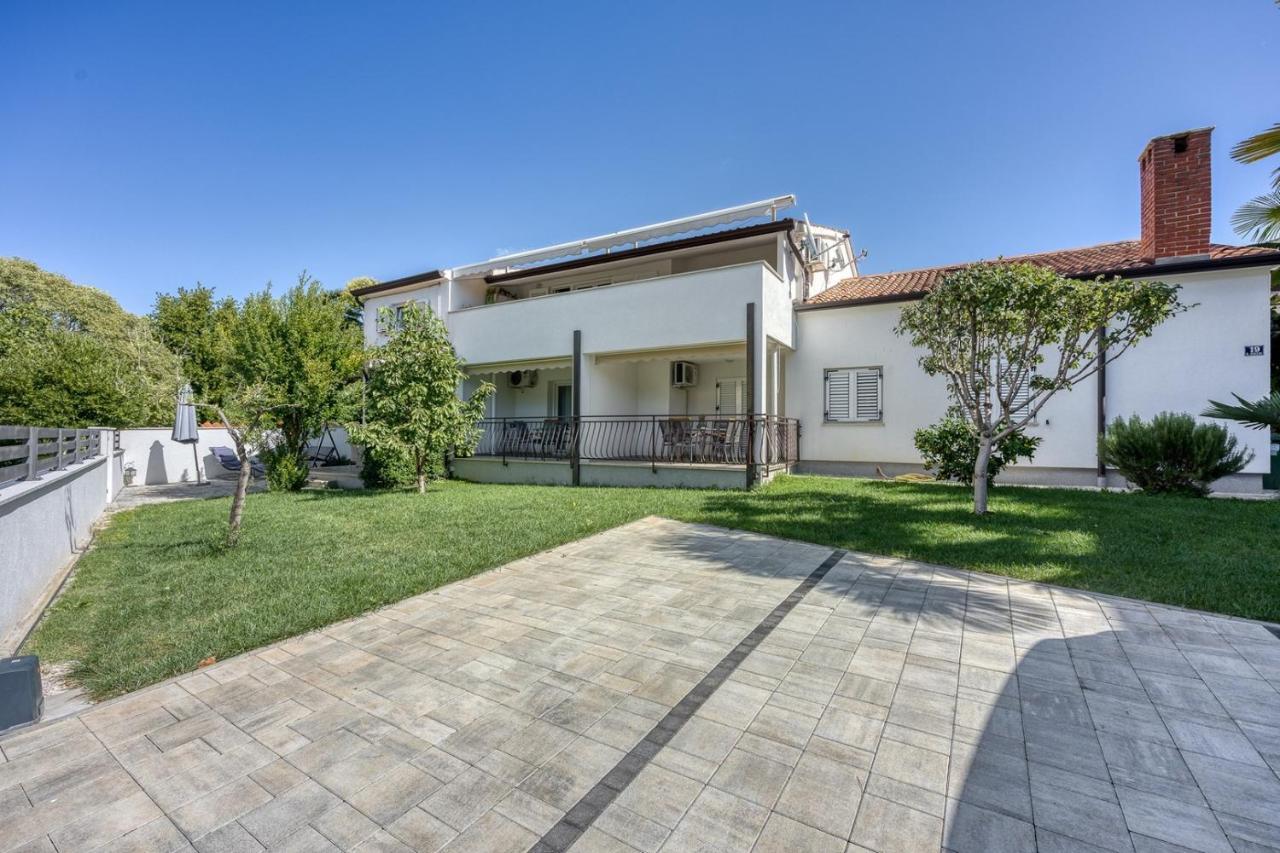 Apartments Claudio Пореч Екстер'єр фото